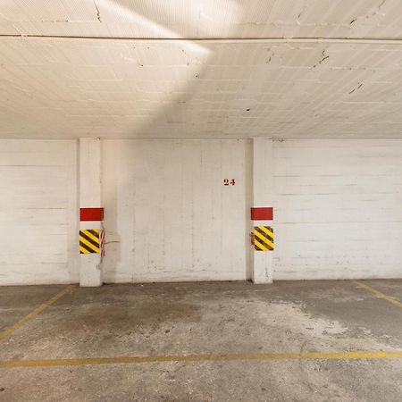 In The Historic Center Of Malaga, Very Close To The Beach And The Ave Train Station, With Private Parking المظهر الخارجي الصورة