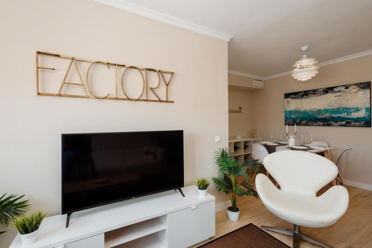 In The Historic Center Of Malaga, Very Close To The Beach And The Ave Train Station, With Private Parking المظهر الخارجي الصورة