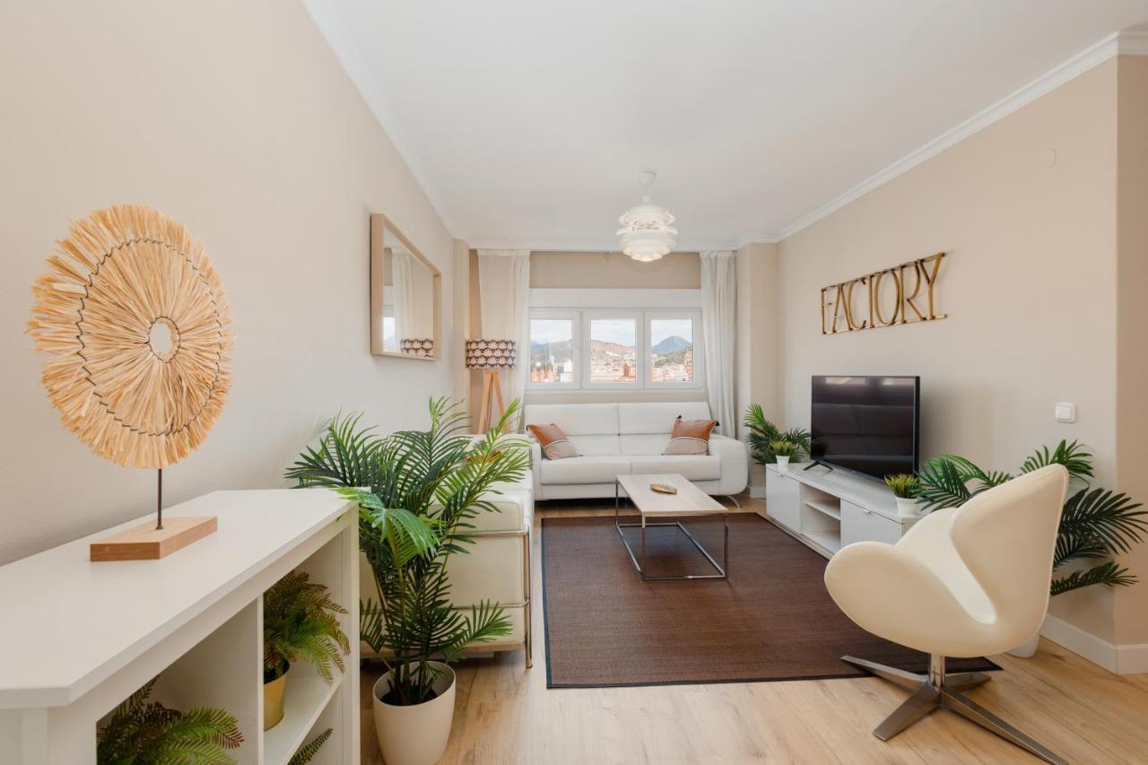 In The Historic Center Of Malaga, Very Close To The Beach And The Ave Train Station, With Private Parking المظهر الخارجي الصورة