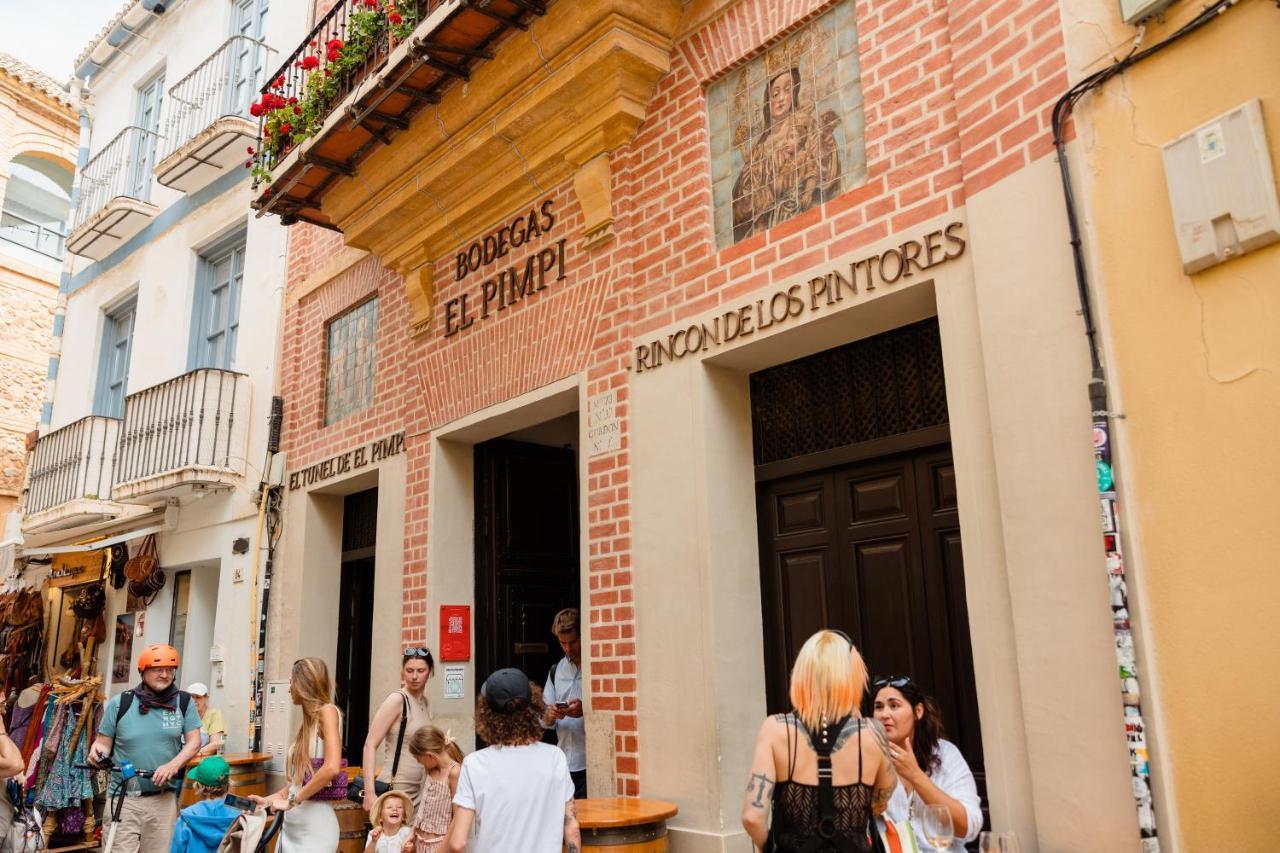 In The Historic Center Of Malaga, Very Close To The Beach And The Ave Train Station, With Private Parking المظهر الخارجي الصورة