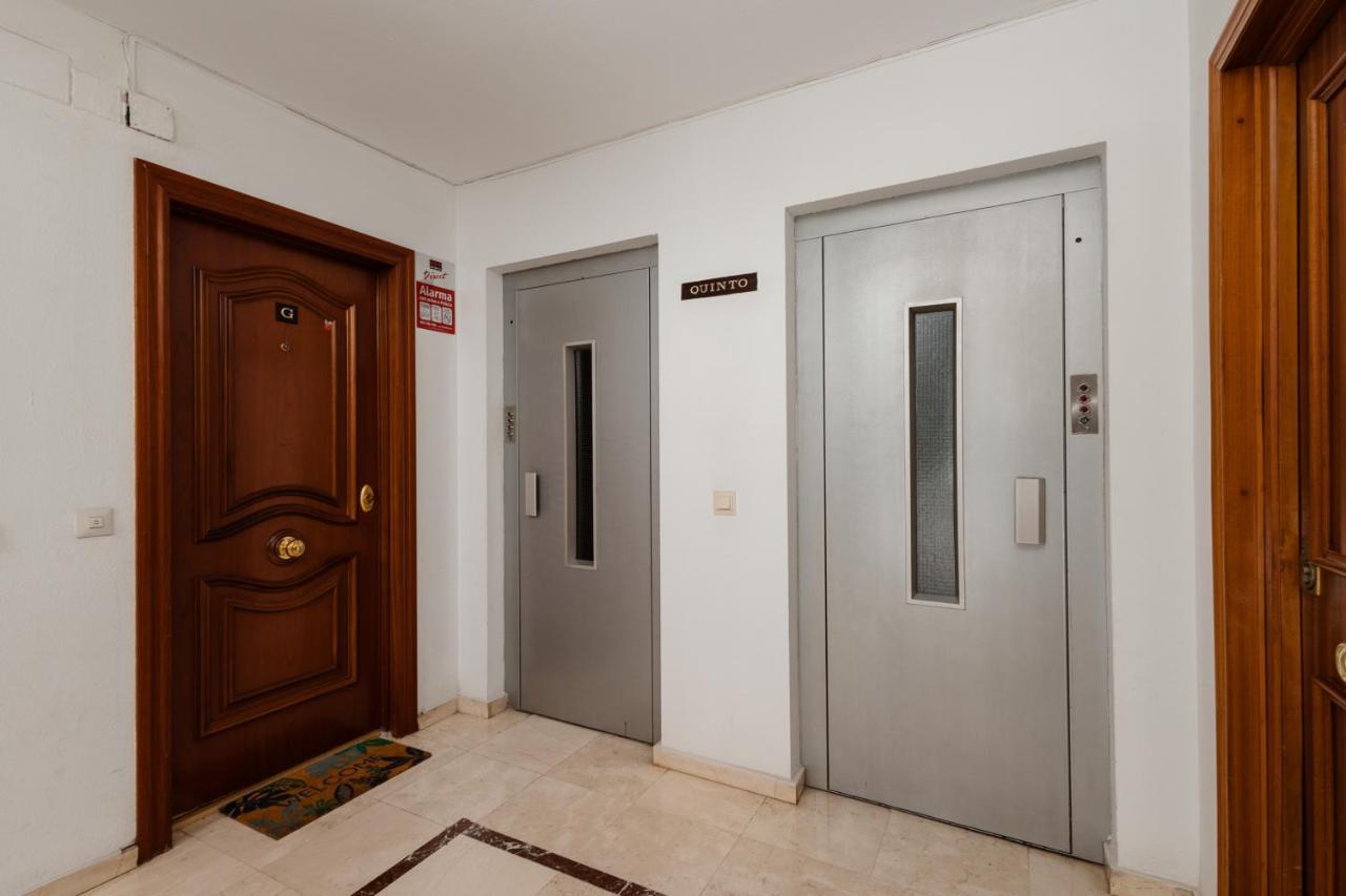 In The Historic Center Of Malaga, Very Close To The Beach And The Ave Train Station, With Private Parking المظهر الخارجي الصورة