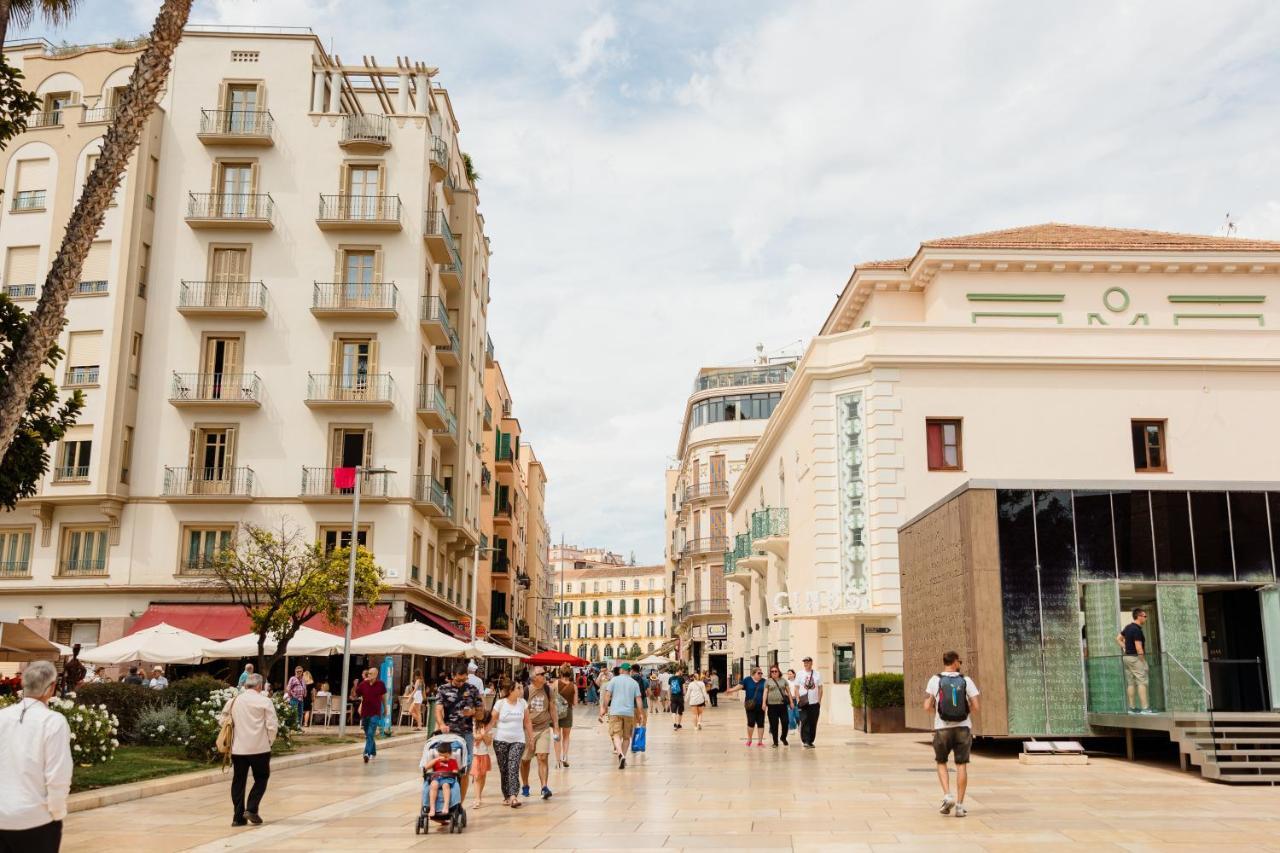 In The Historic Center Of Malaga, Very Close To The Beach And The Ave Train Station, With Private Parking المظهر الخارجي الصورة