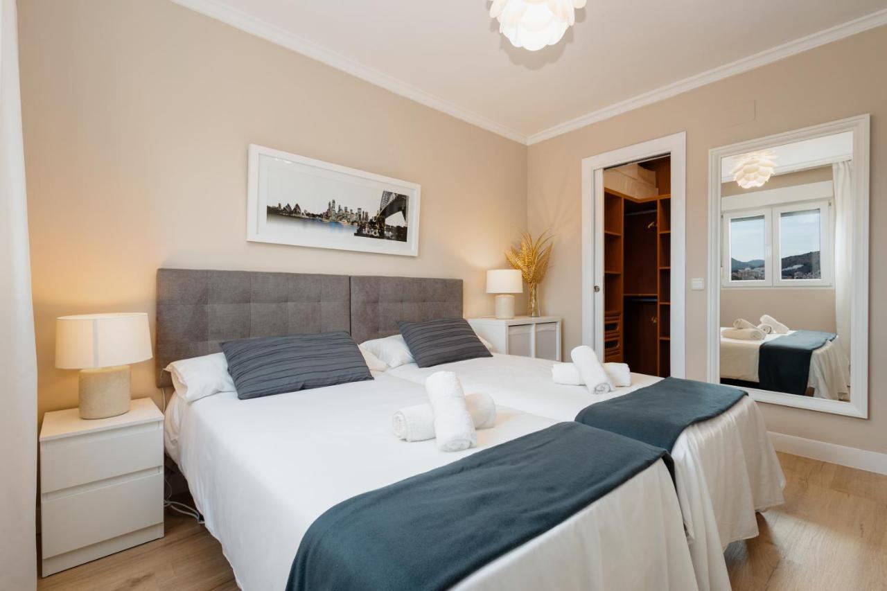 In The Historic Center Of Malaga, Very Close To The Beach And The Ave Train Station, With Private Parking المظهر الخارجي الصورة
